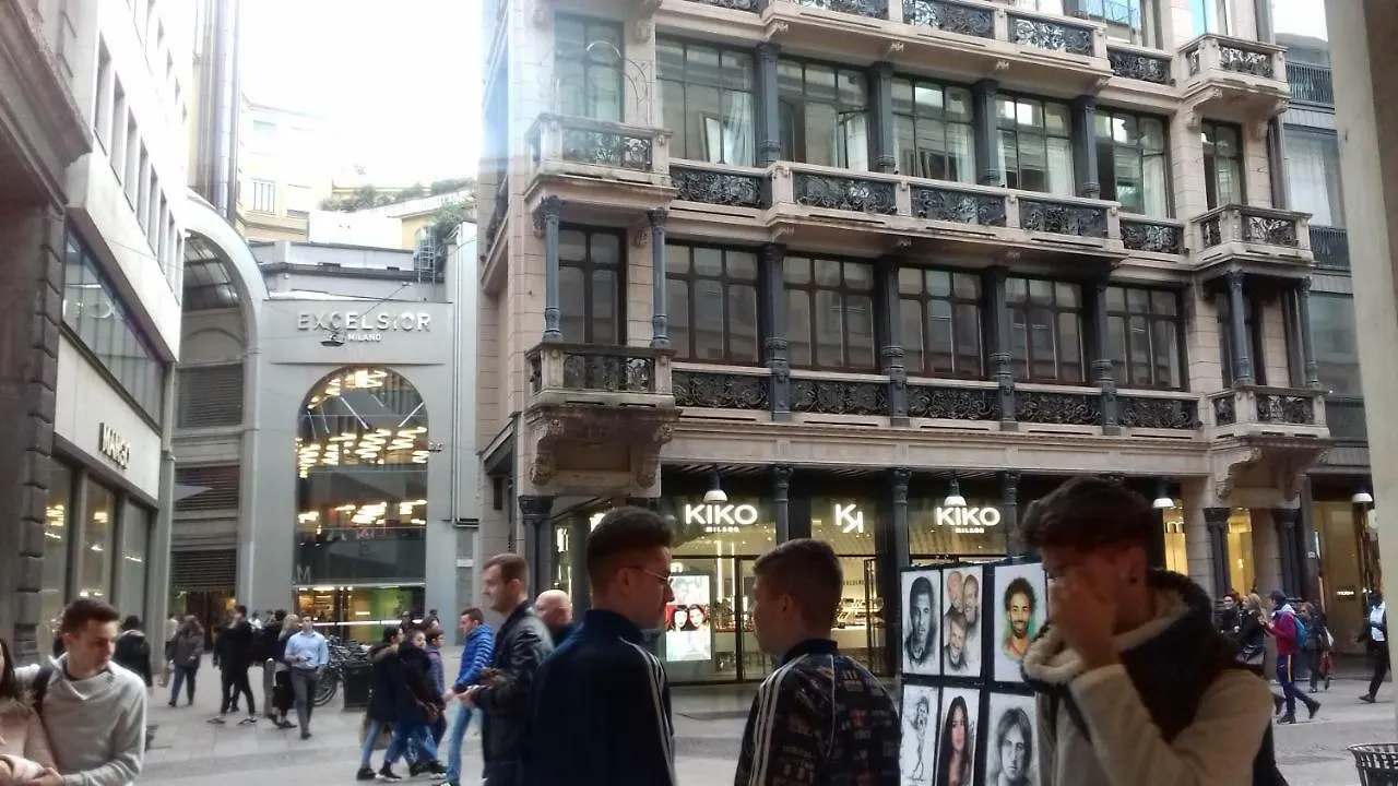 10 Via Giuseppe Sirtori Apartamento Milão